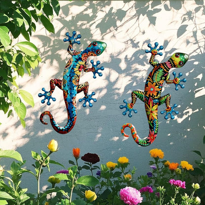 Metal Gecko Wall Art Outdoor Fence Decor Lizards Wall Decoration 2 Pack Suitable for Hanging in