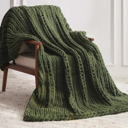 Chunky Knit Throw Blanket, 60''*80'' Knitted Throw Chenille Yarn for Bed Couch, Handmade Green