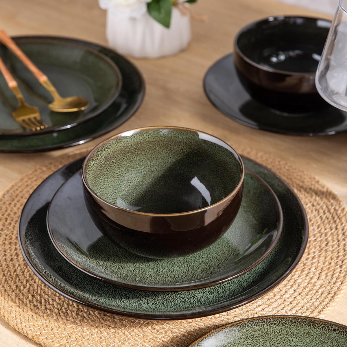 LERATIO Ceramic Dinnerware Sets for 8,Stoneware Plates and Bowls Sets,Handmade Reactive Glaze