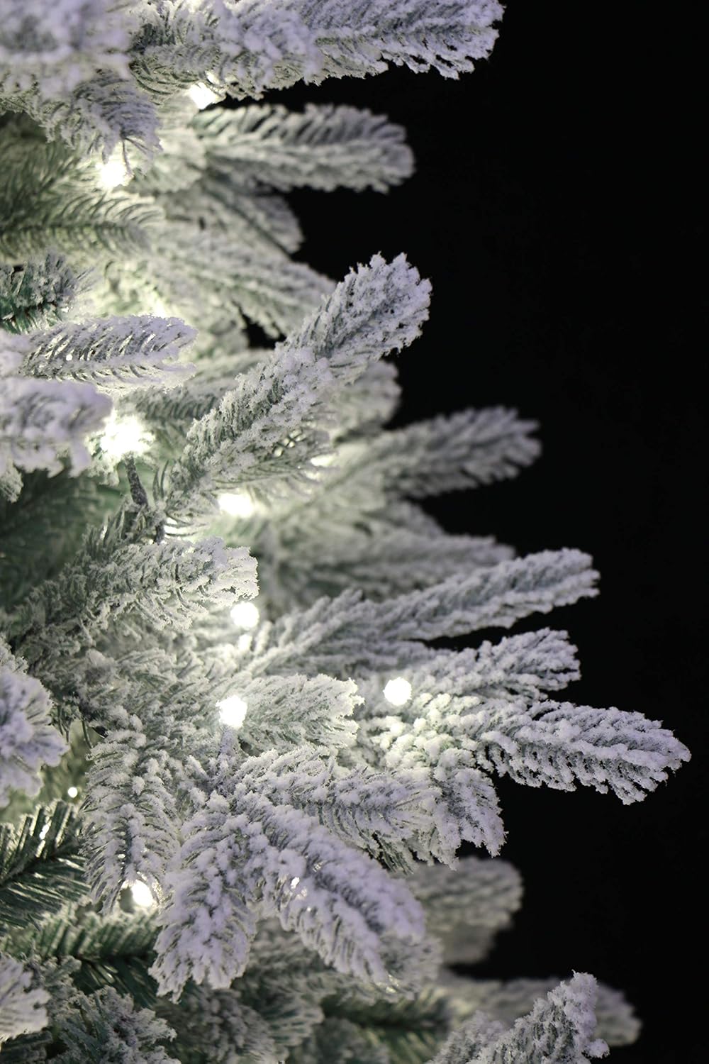 6 Foot Pre-lit Snow Angel Blue Spruce Flocked Artificial Christmas Tree (6ft Pre-lit)