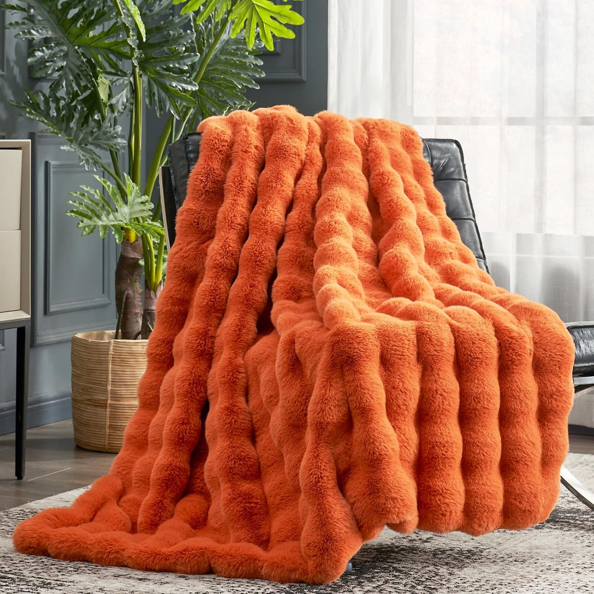 Cozy Bliss Faux Fur Throw Blanket for Couch, Fuzzy Soft Plush Thick Bubble Blanket for Sofa Bedroom