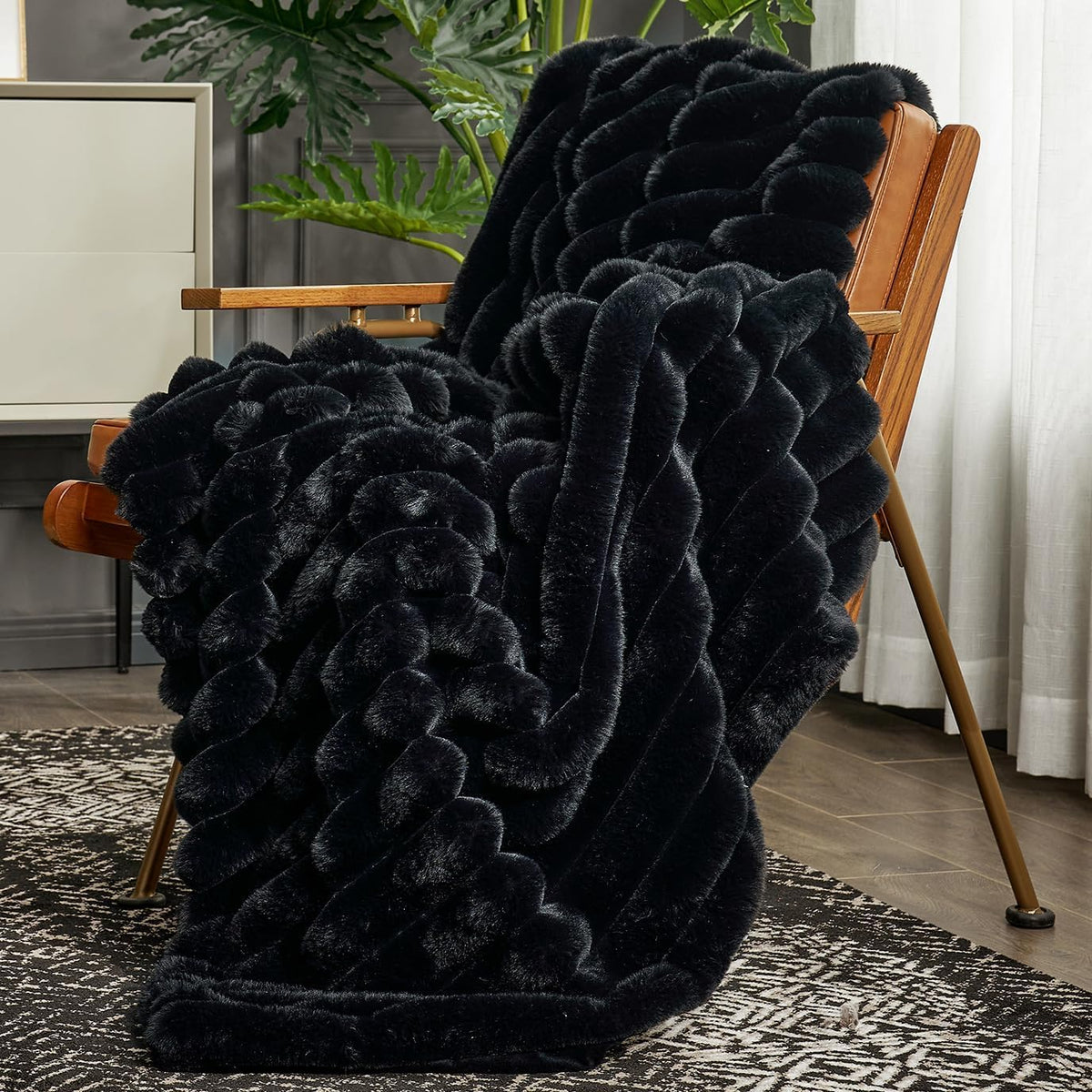 Cozy Bliss Faux Fur Throw Blanket for Couch, Cozy Warm Plush Striped Blanket for Sofa Bedroom