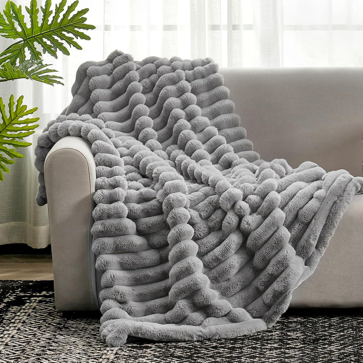 Cozy Bliss Faux Fur Throw Blanket for Couch, Cozy Warm Plush Striped Blanket for Sofa Bedroom