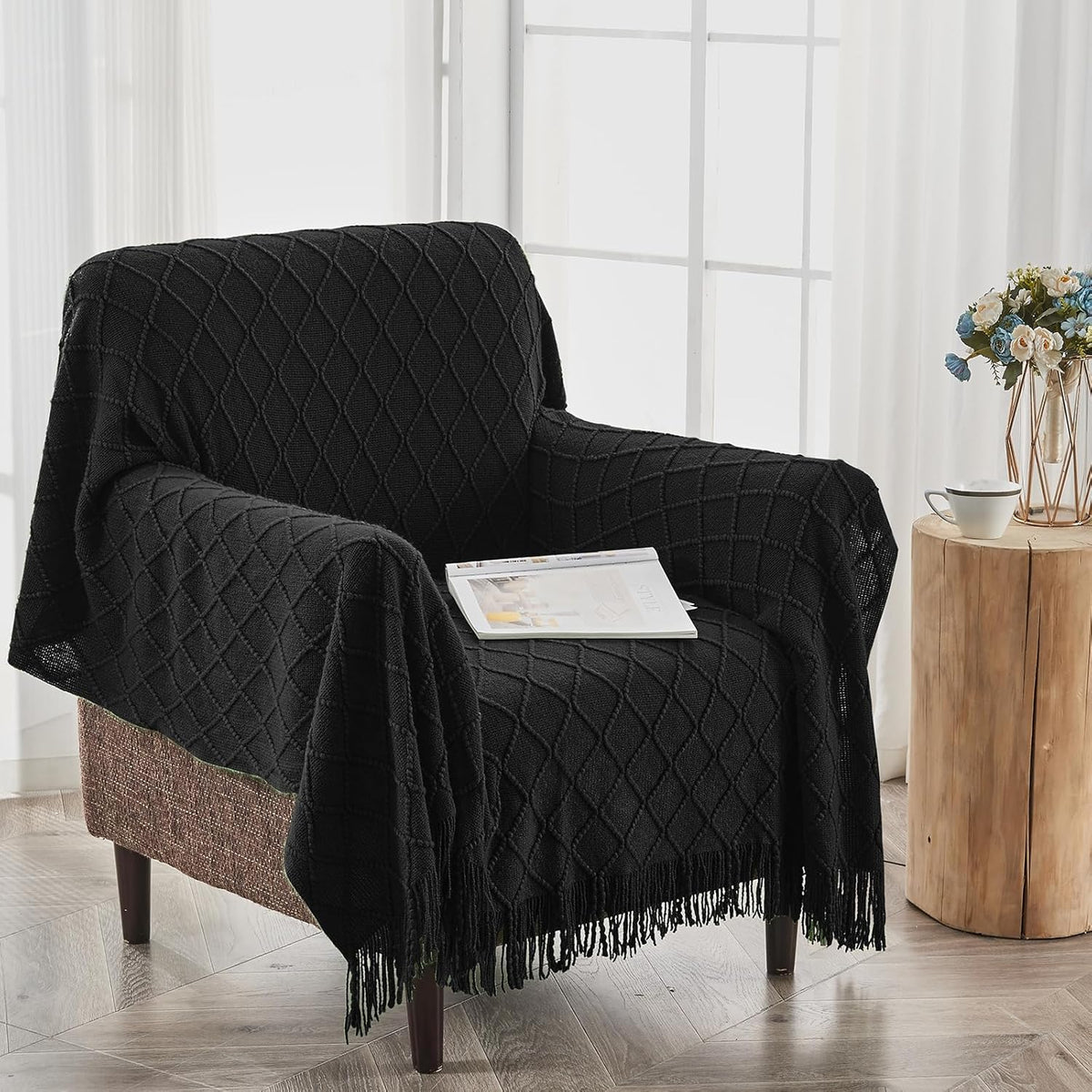 inhand Knitted Throw Blankets for Couch and Bed, Soft Cozy Knit Blanket with Tassel, Black