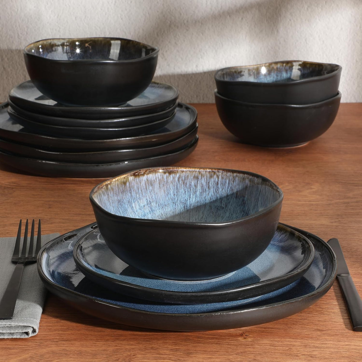 Gibson Elite Nardini 12 Piece (Service for 4) Plates and Bowls Reactive Glaze Dishes Stoneware