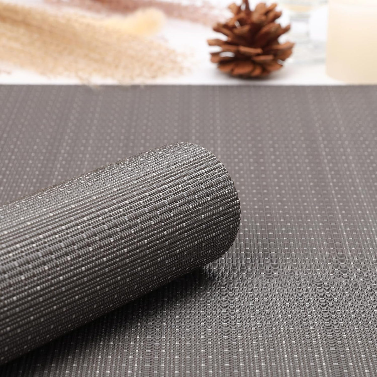 Myir JUN Placemats Set of 6, Vinyl Woven Placemats Place Mats Indoor Washable Table Mats Non-Slip