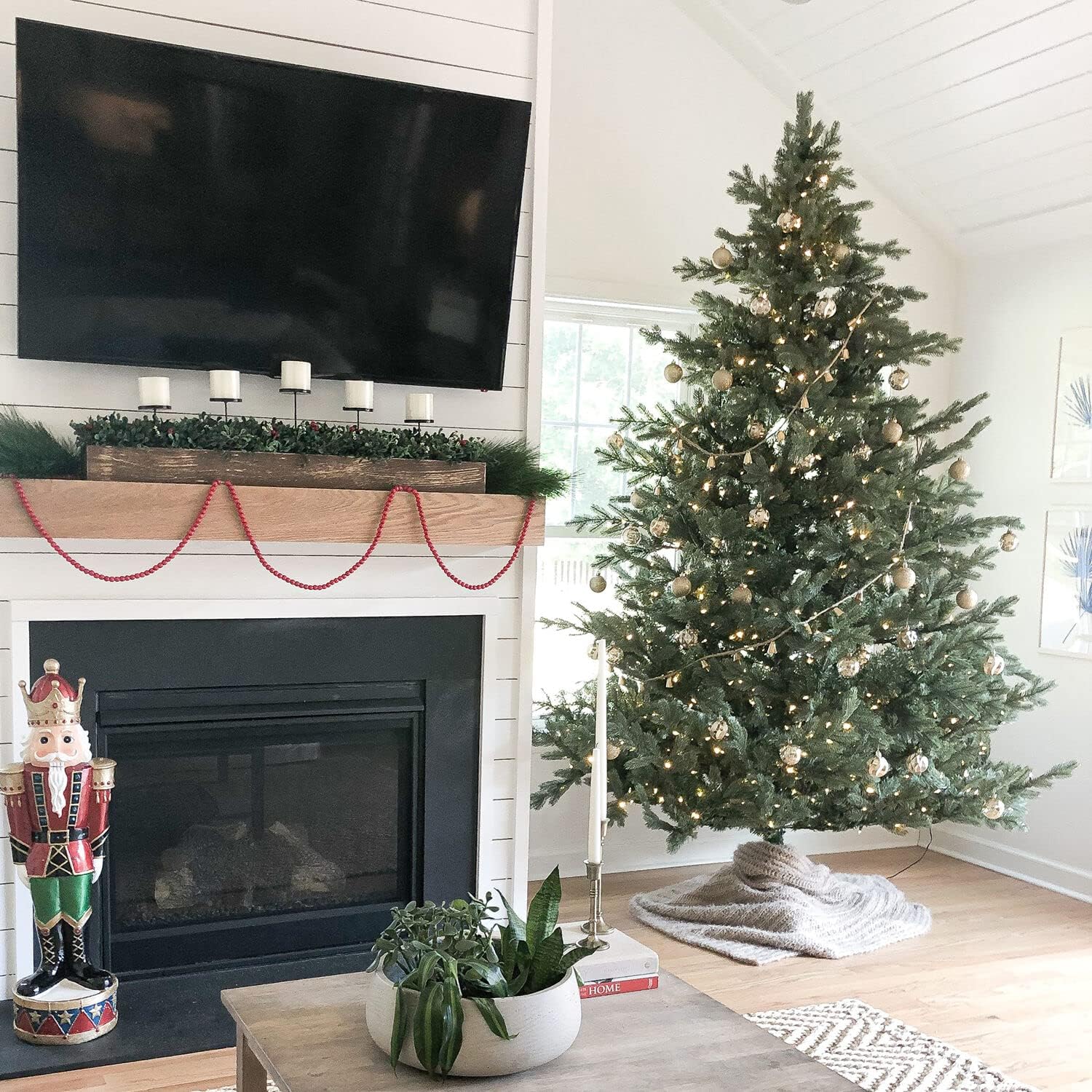 Fraser Hill Farm 7.5-Ft. Foxtail Pine Artificial Christmas Tree with White Incandescent Smart