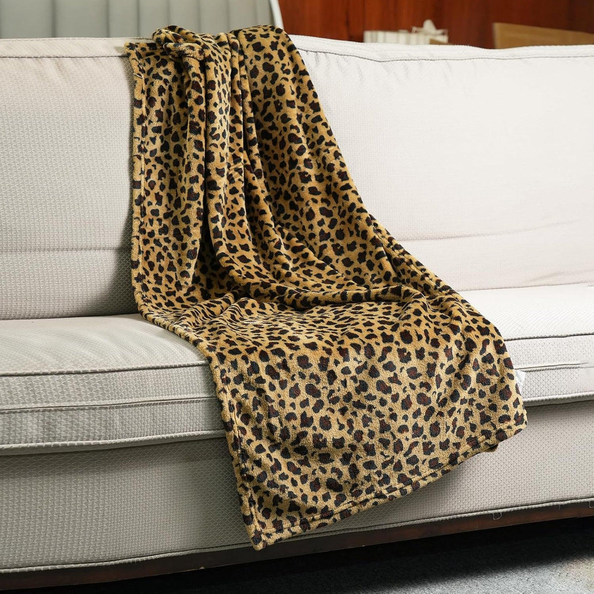 MERRYLIFE Leopard Throw Blanket Decorative Fleece Throw | Ultra-Plush Colorful Girls Boys | Couch