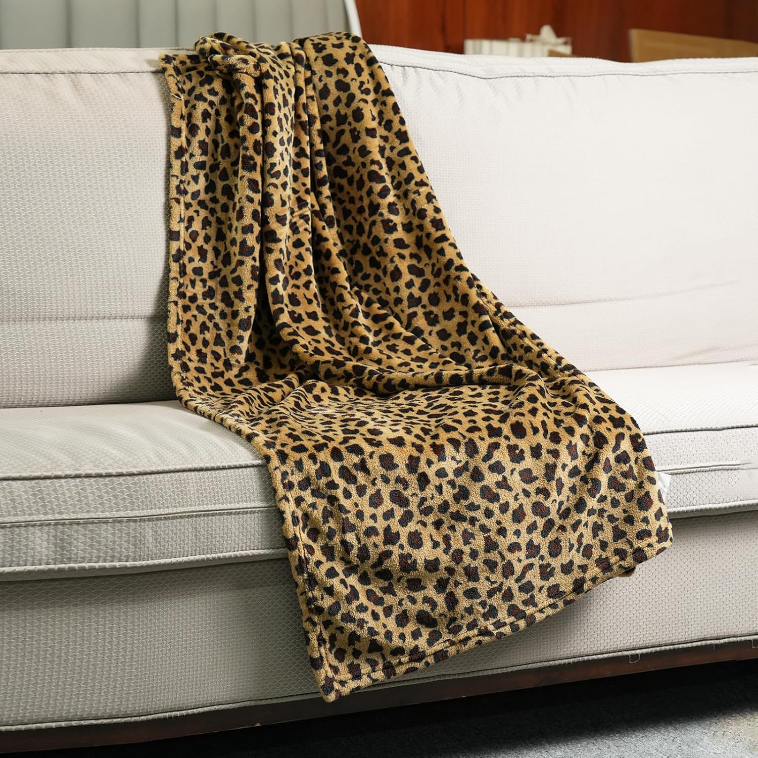 MERRYLIFE Leopard Throw Blanket Decorative Fleece Throw | Ultra-Plush Colorful Girls Boys | Couch