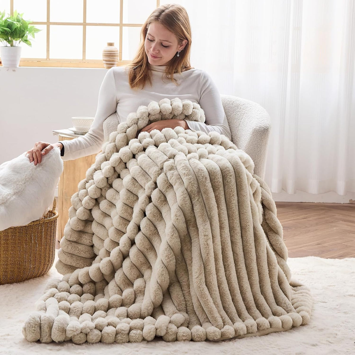 NEWCOSPLAY Faux Fur Throw Blanket Linen 3D Ribbed Plush Thick Warm Blanket for Couch Sofa Bed