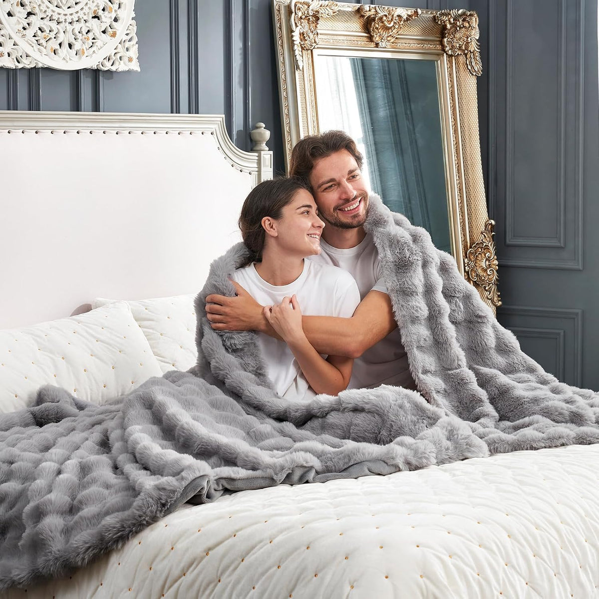 Cozy Bliss Faux Fur Throw Blanket for Couch, Fuzzy Soft Plush Thick Bubble Blanket for Sofa Bedroom