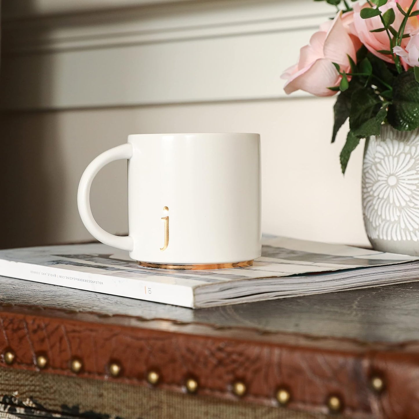 COLLECTIVE HOME - Monogram Ceramic Mugs, 15 oz Golden Initial Coffee Cups, Elegant Alphabet Tea