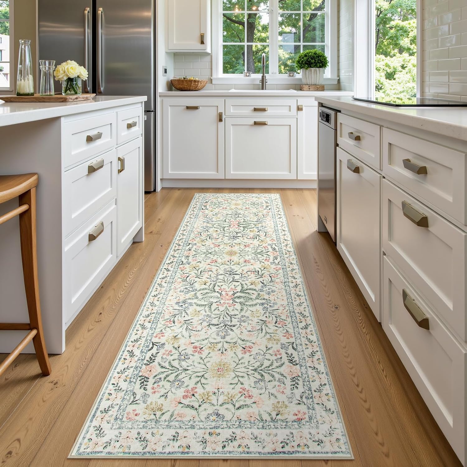 Wonnitar Washable Rug Runner 2'6''x8', Boho Floral Hallway Runner Rug 8ft Long Carpet for Bedroom