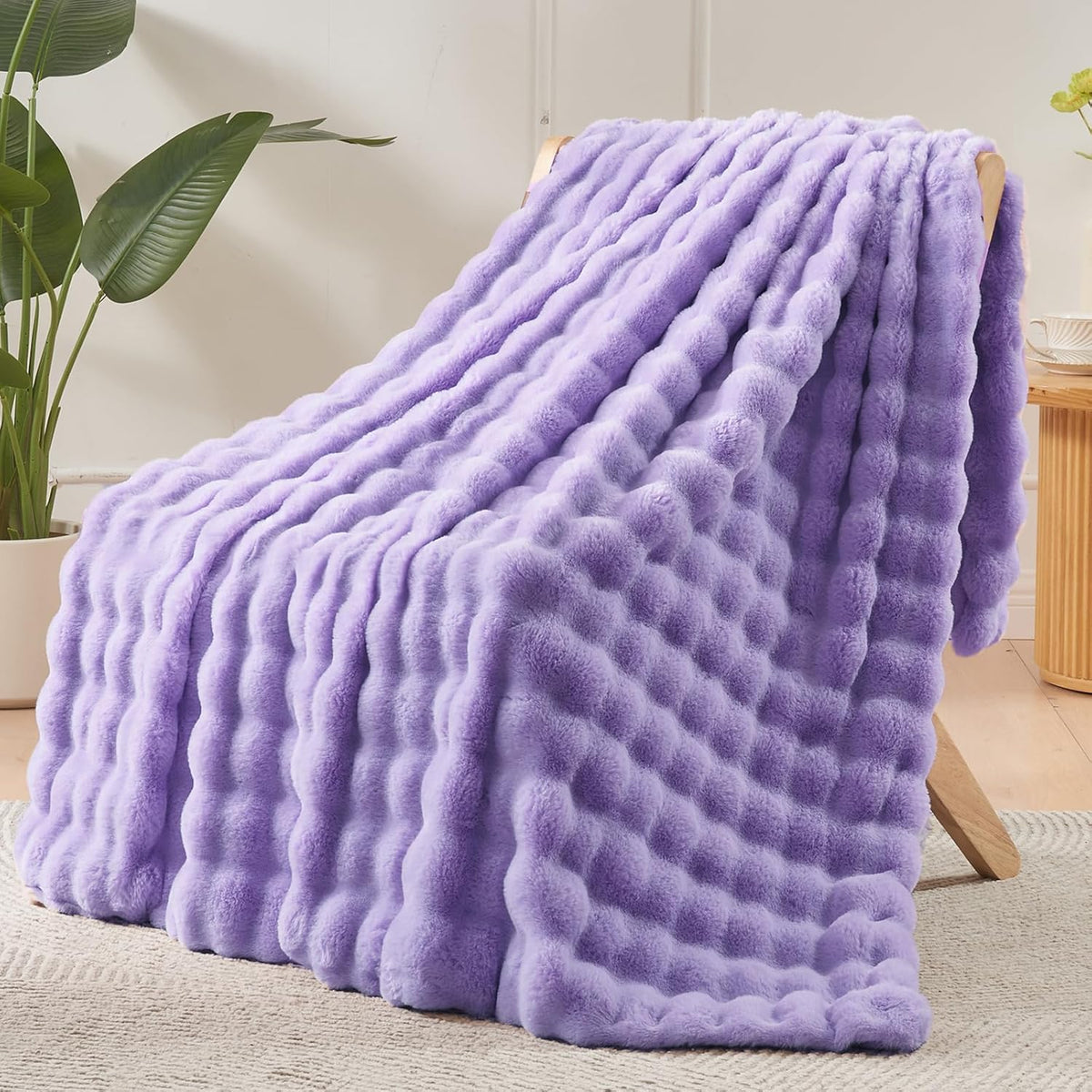 NEWCOSPLAY Faux Fur Throw Blanket Lavender Bubble Blanket Thick Warm Soft for Couch Sofa Bed 550GSM