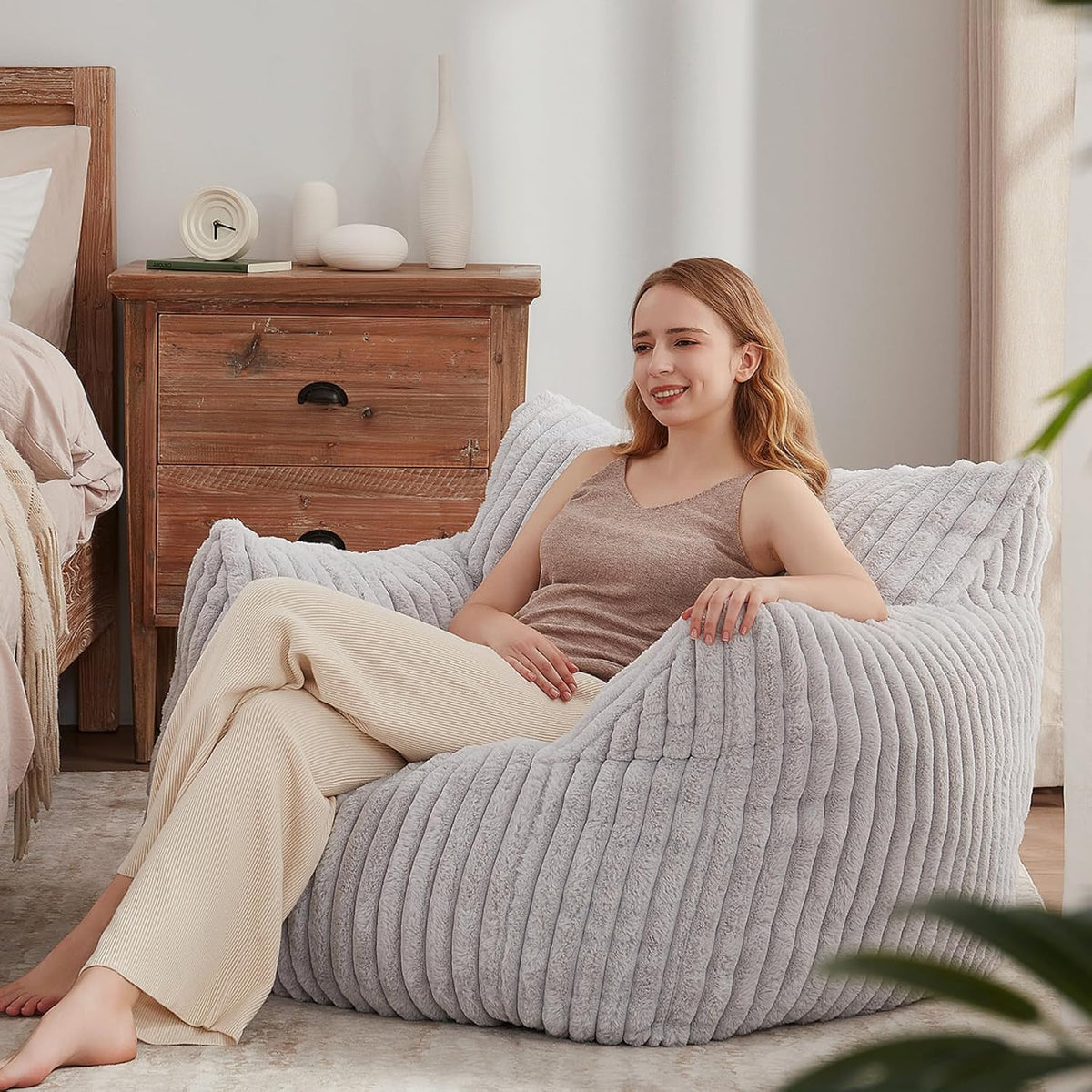 Giant Bean Bag Chairs for Adults Teens, Large Bean Bag Sofa Chairs with Filling Comfy Fuzzy BeanBag
