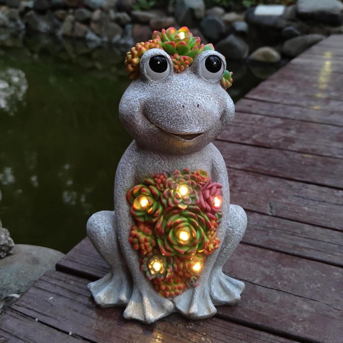Large Frog Solar Garden Outdoor Statues with Succulent and 8 LED Lights,Outside Solar Frog Art