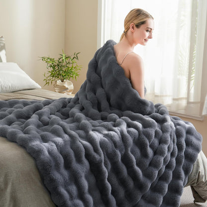 BENVWE Faux Fur Throw Blanket for Couch Bed - Fluffy Soft Thick Bubble Blanket for Living Room Home