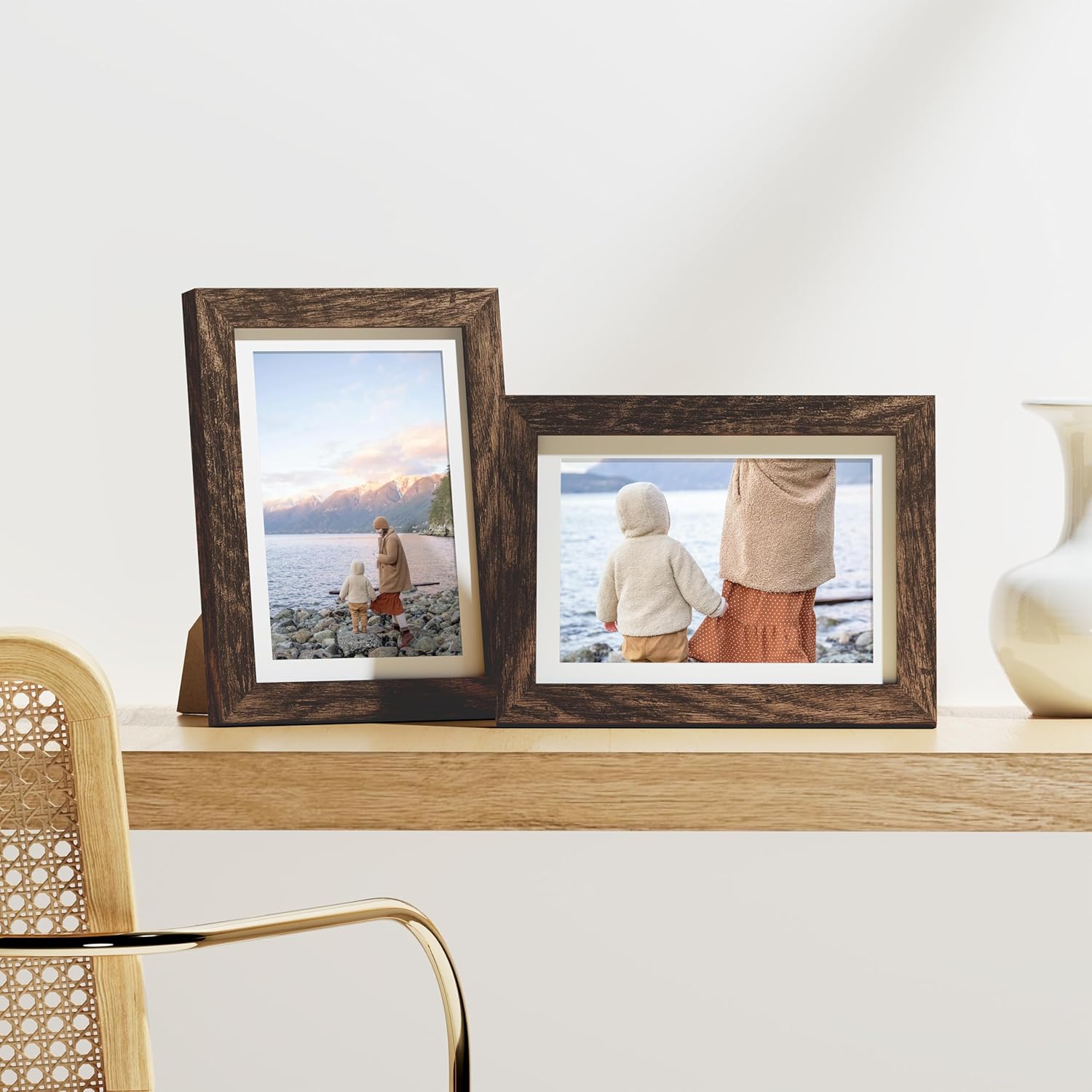 Vittanly 5x7 Picture Frames Set of 9, Shatter Resistant Plexiglass, Display 4x6 Pictures with Mat