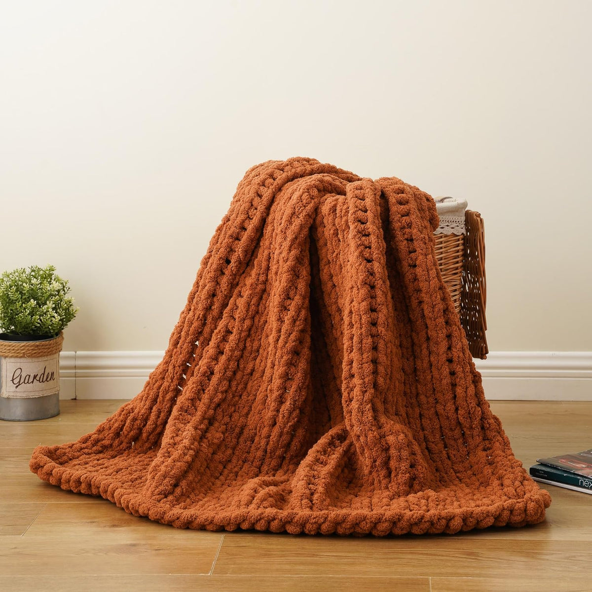 Battilo Chunky Knit Throw Blanket, Soft and Thick Chenille Throw Blanket, 50"x60" Handmade Cable