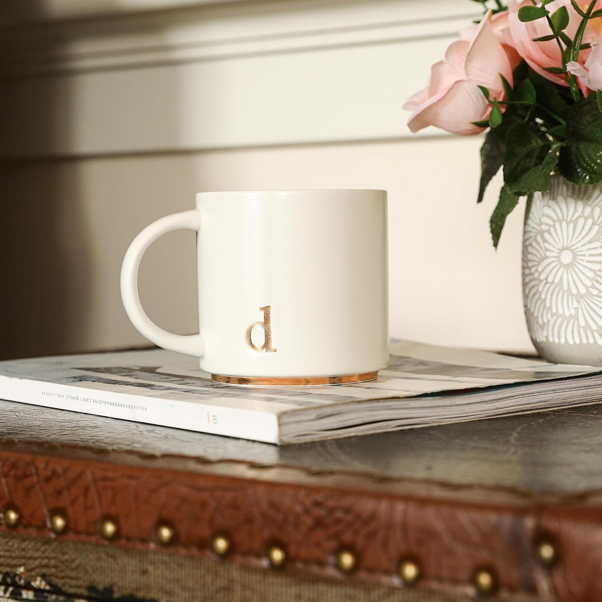 COLLECTIVE HOME - Monogram Ceramic Mugs, 15 oz Golden Initial Coffee Cups, Elegant Alphabet Tea