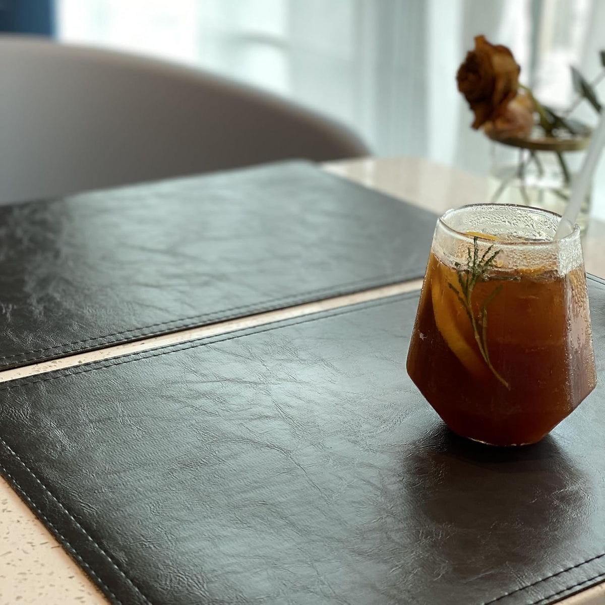Jovono Waterproof PU Placemats, Faux Leather Dining Table Mat, Set of 8, Easy to Wipe Off Scrub