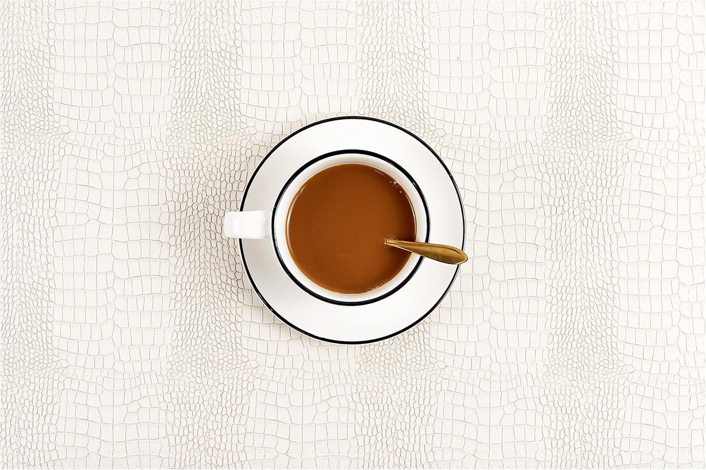Faux Leather Hardboard Placemats, Set of 6 PU Table Mats, Easy to Clean, Heat & Stain Resistant for