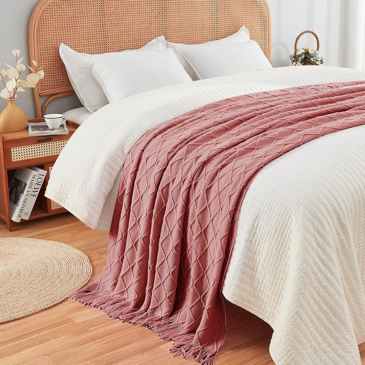 InHand Knitted Throw Blanket for Couch and Bed, Soft Cozy Knit Blanket with Tassel, Coral Pink