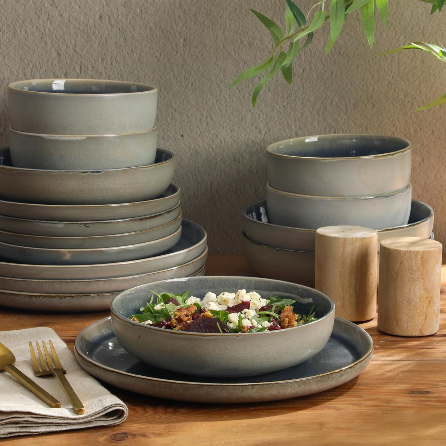 Gibson Elite Sunveil 16 Piece (Service for 4) Plates and Bowls Reactive Glaze Round Dishes