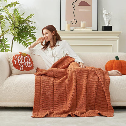 Amélie Home Chenille Knit Throw Blanket for Couch, Chevron Texture Decorative Soft Blanket for
