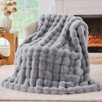 BENVWE Fluffy Faux Fur Throw Blanket for Couch, Soft Plush Thick Cozy Fuzzy Luxury Minky Bubble