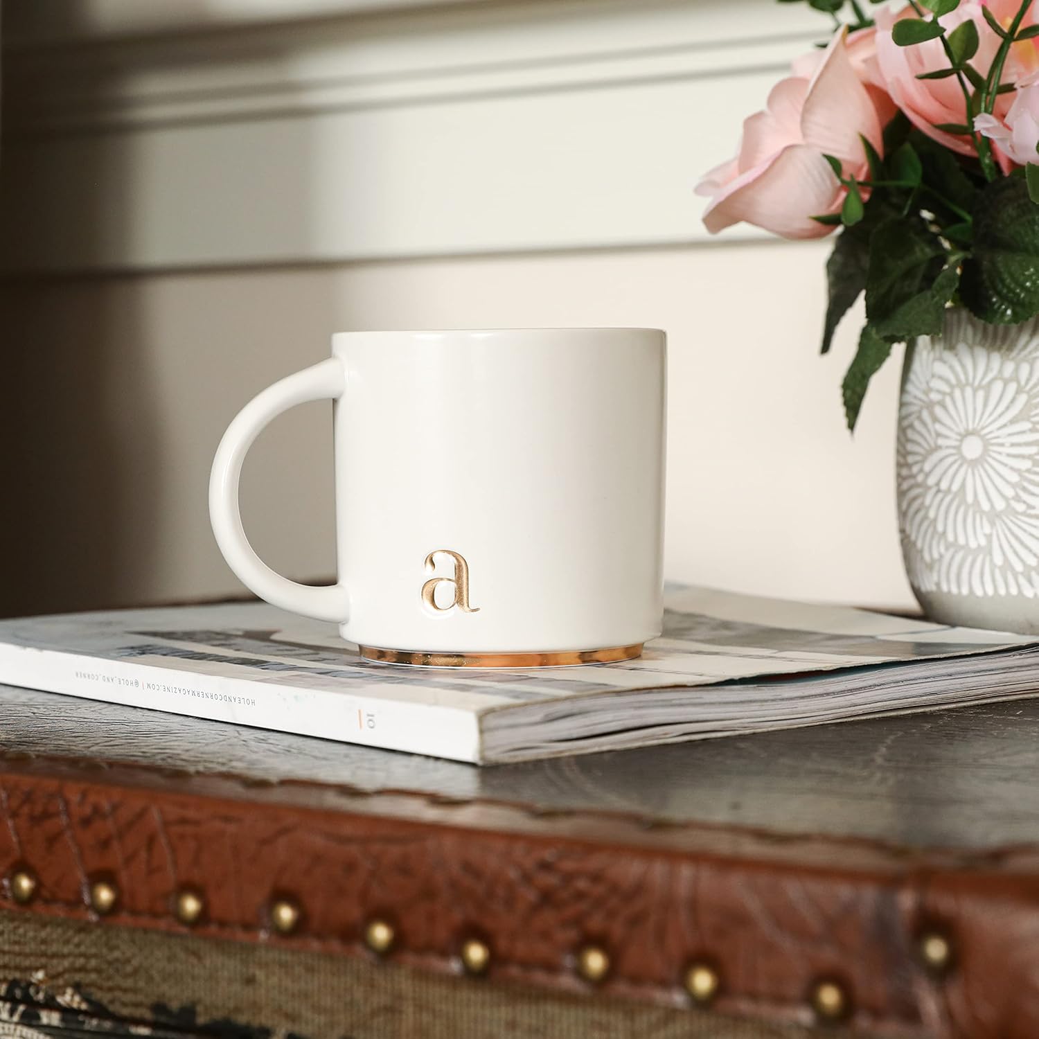 COLLECTIVE HOME - Monogram Ceramic Mugs, 15 oz Golden Initial Coffee Cups, Elegant Alphabet Tea