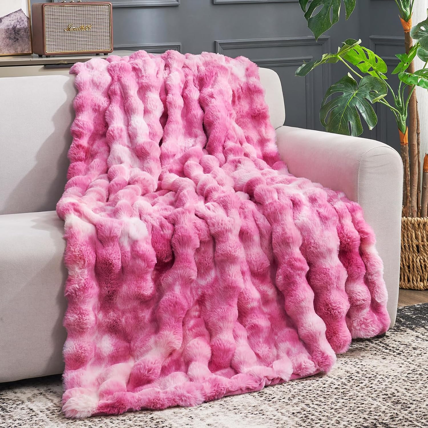 Cozy Bliss Faux Fur Throw Blanket for Couch, Fuzzy Soft Plush Thick Bubble Blanket for Sofa Bedroom