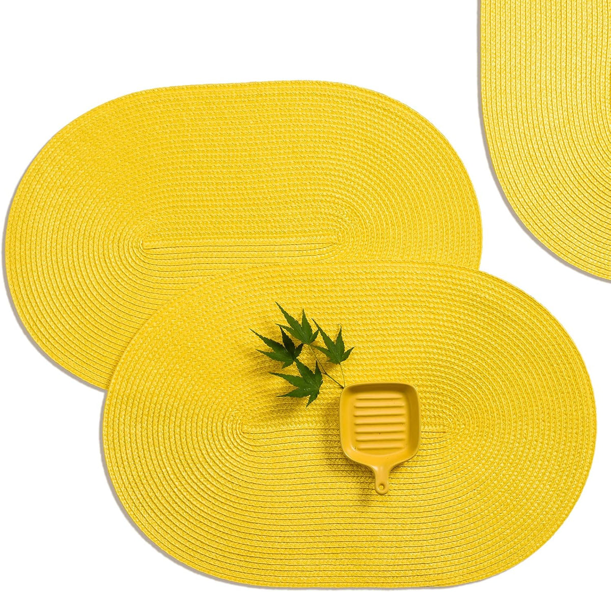 AHHFSMEI Placemats Set of 4 for Dining Table Washable Woven Vinyl Non-Slip 18x12 inches Placemat