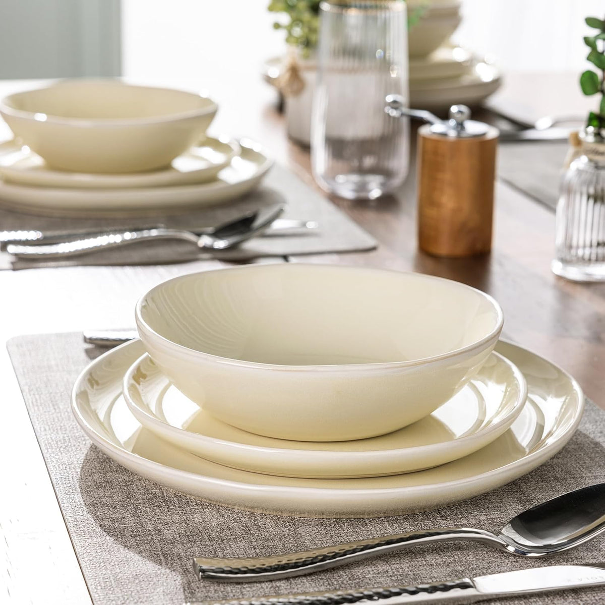 AmorArc Ceramic Dinnerware Sets,Handmade Reactive Glaze Plates and Bowls Sets,Highly Chip and Crack