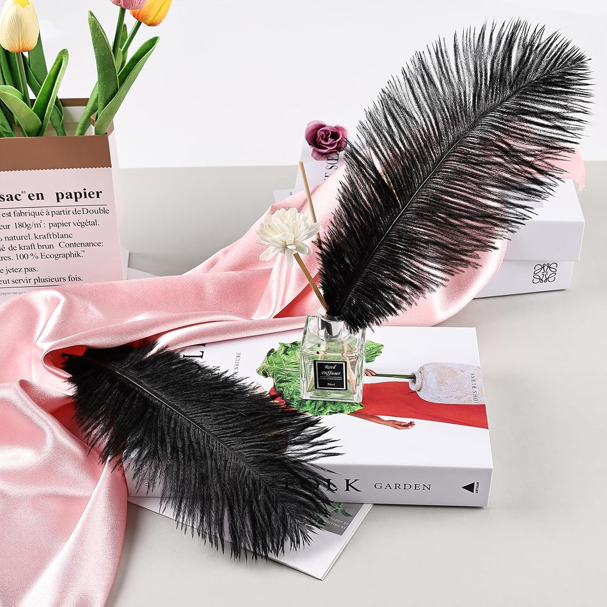 THARAHT Black Ostrich Feathers 12pcs Natural Bulk 8-10Inch 20cm-25cm for Crafts Wedding Party