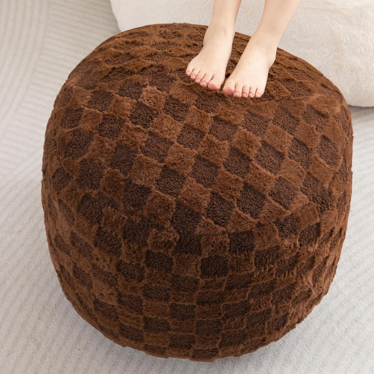 HIGOGOGO Round Stuffed Pouf Ottoman, Plaid Poufs with Foam Chunk Filling, Fluffy and Furry Pouf