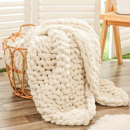 Bigacogo Chunky Knit Throw Blanket for Couch, 40x60 inches, 100% Hand Knitted with Thick Jumbo