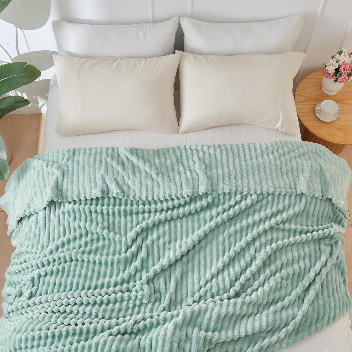 NEWCOSPLAY Super Soft King Blanket New Sage Green Premium Silky Flannel Fleece 3D Ribbed Jacquard