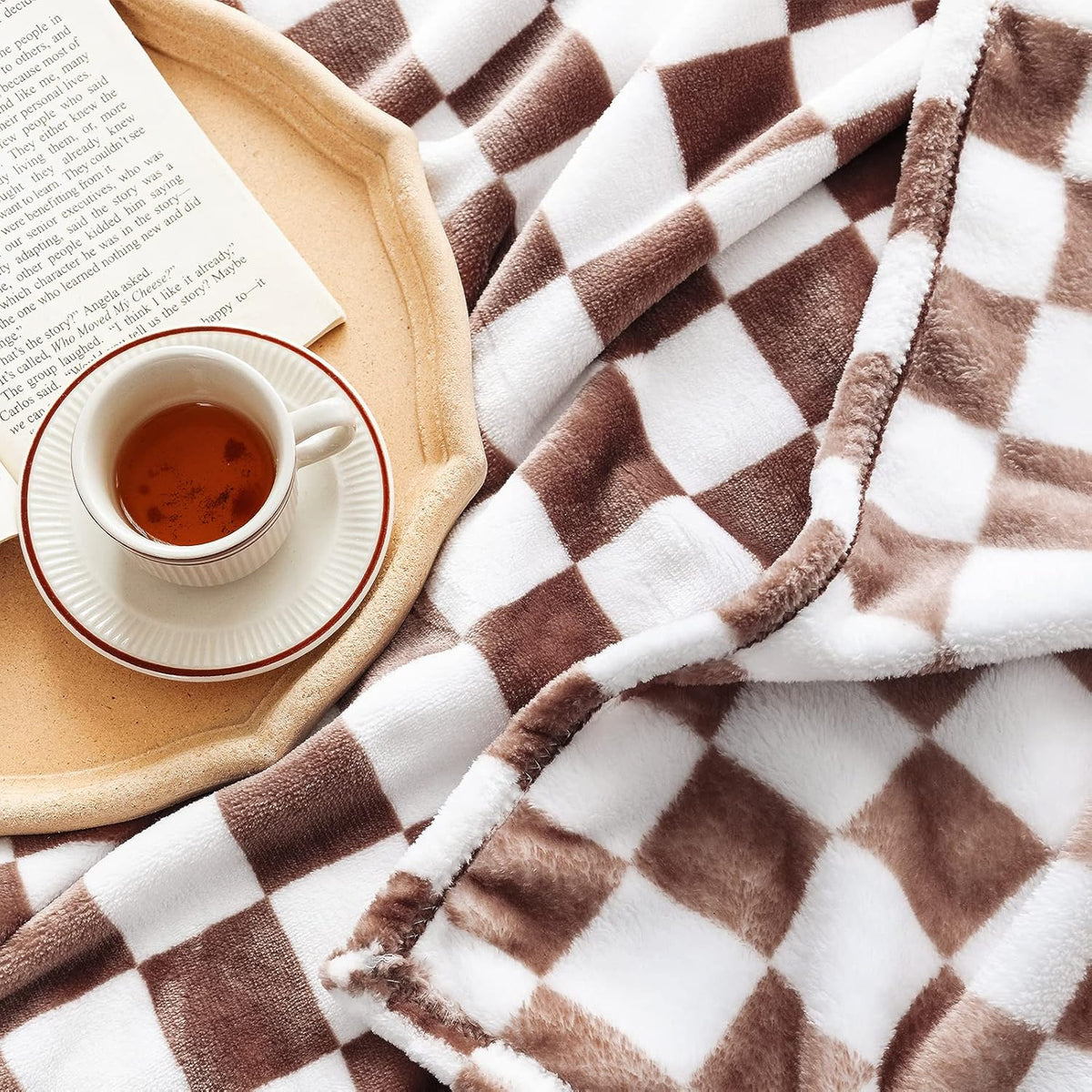 LOMAO Throw Blankets Flannel Blanket with Checkerboard Grid Pattern Soft Throw Blanket for Couch