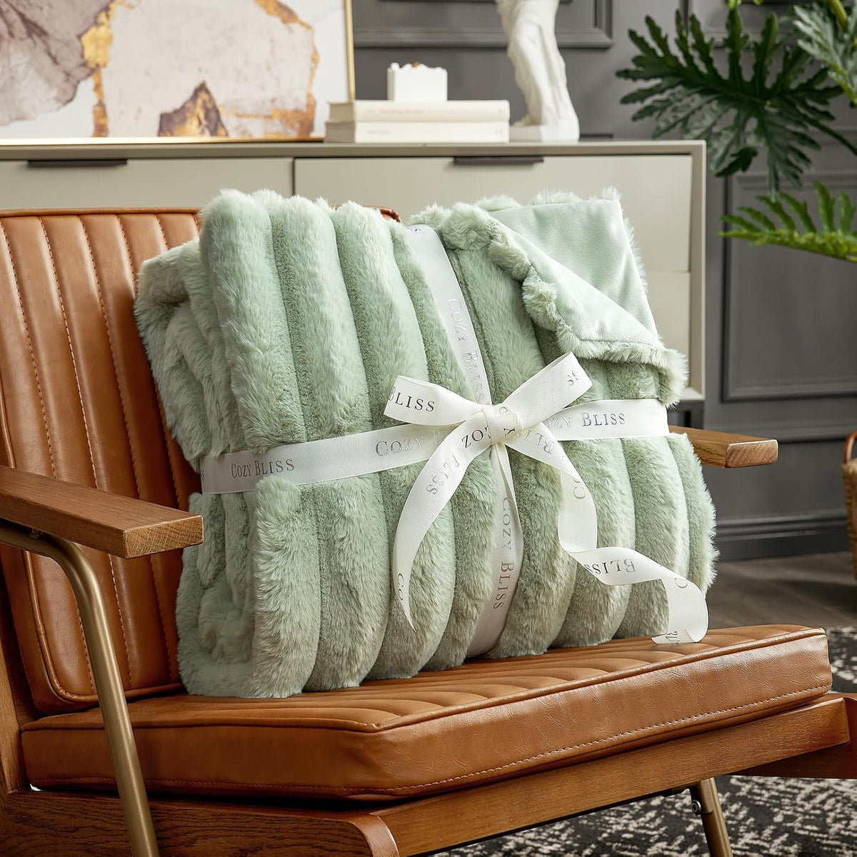 Cozy Bliss Faux Fur Throw Blanket for Couch, Cozy Warm Plush Striped Blanket for Sofa Bedroom