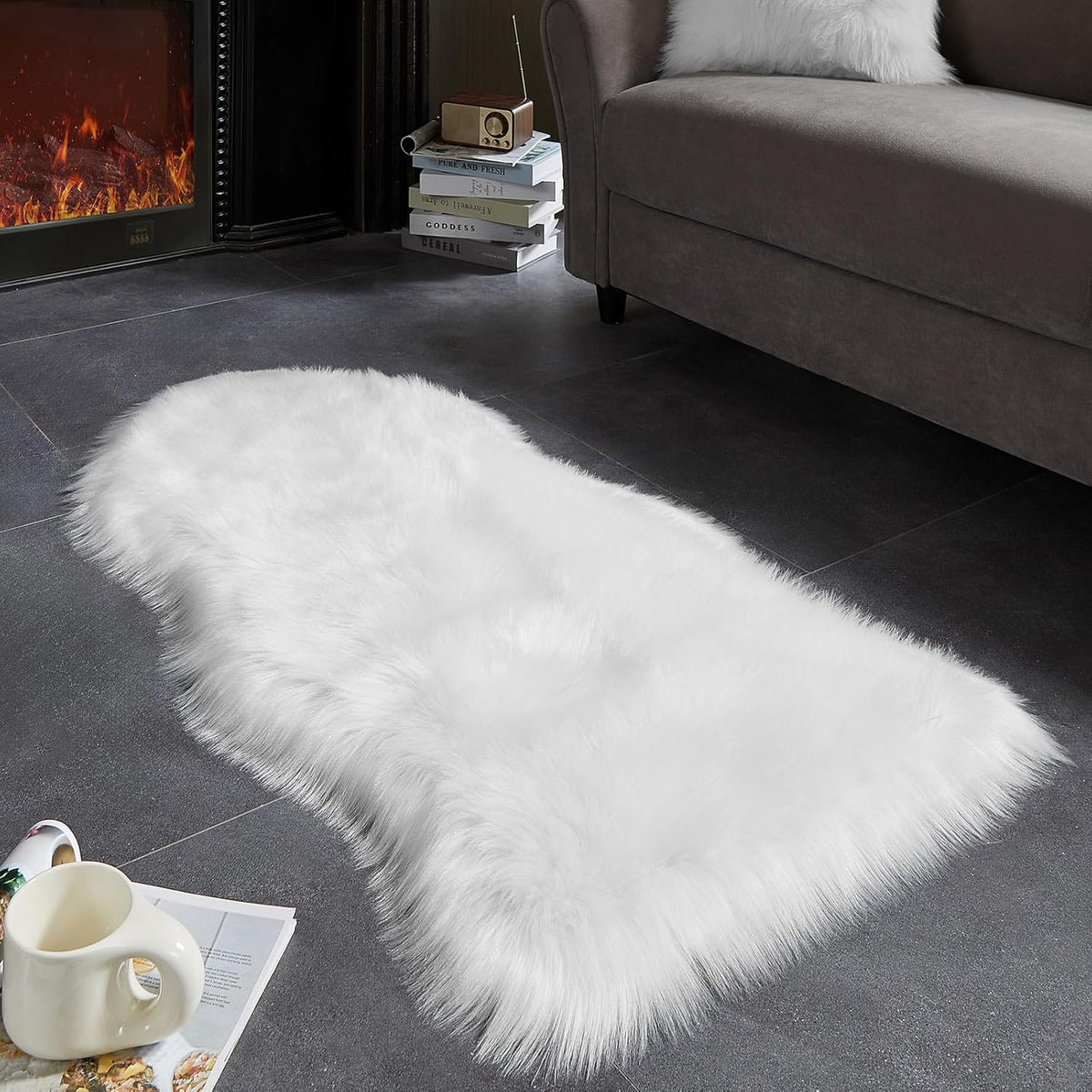 AMTOVO Faux Fur Rug, White Area Rug, Fluffy Sheepskin Rug, Fuzzy Ultra Soft 2 x 4 ft Shag Rugs for