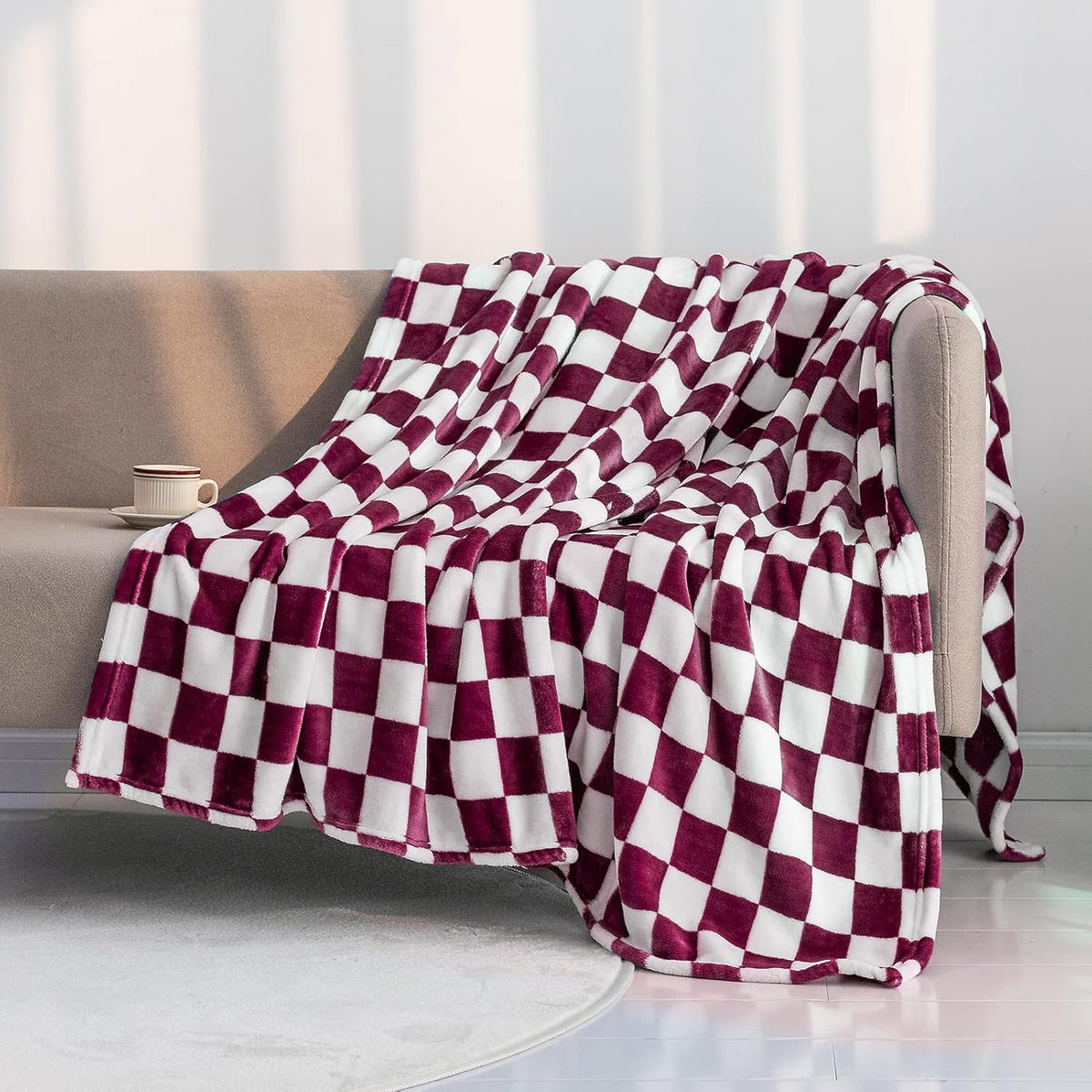 LOMAO Throw Blankets Flannel Blanket with Checkerboard Grid Pattern Soft Throw Blanket for Couch