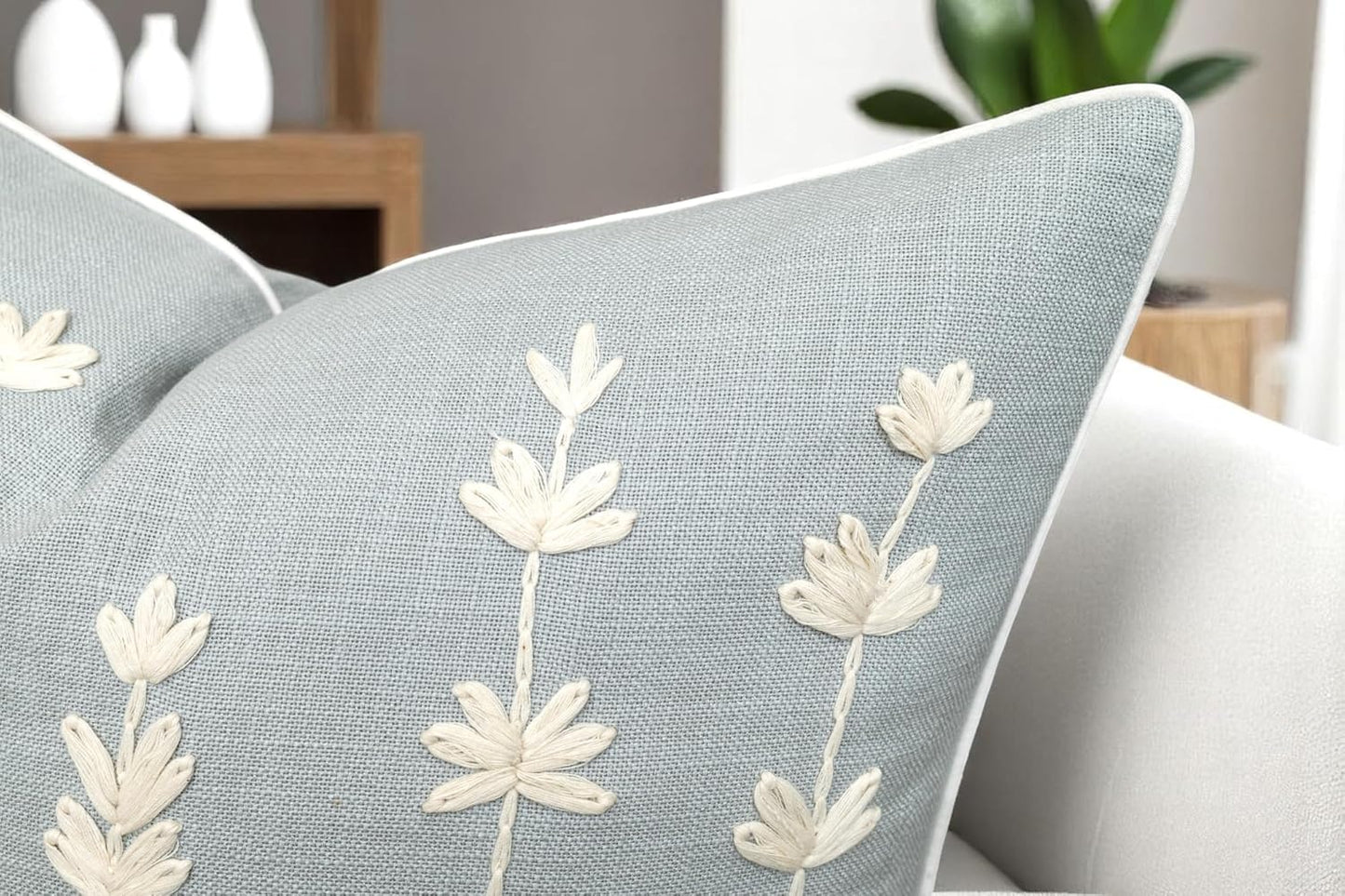 VAGMINE Hand Embroidered Daisy Accent Throw Pillow Cover - 20x20 Inches Square - 100% Cotton Robins