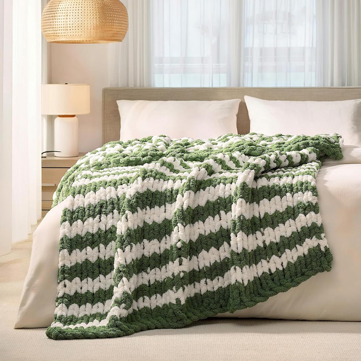L'AGRATY Chunky Knit Blanket Throw: 60''x80'' Chenille Chunky Knitted Throw Blankets for Twin Bed