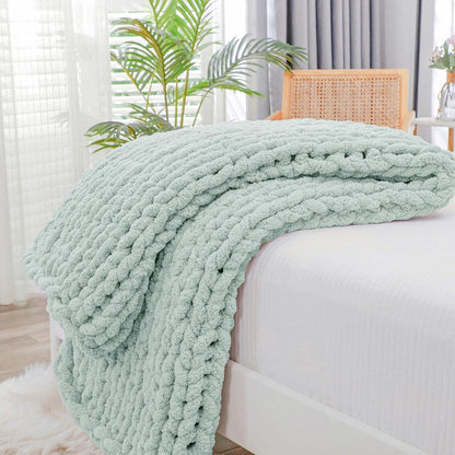 Bigacogo Chunky Knit Throw Blanket for Couch, 40x60 inches, 100% Hand Knitted with Thick Jumbo