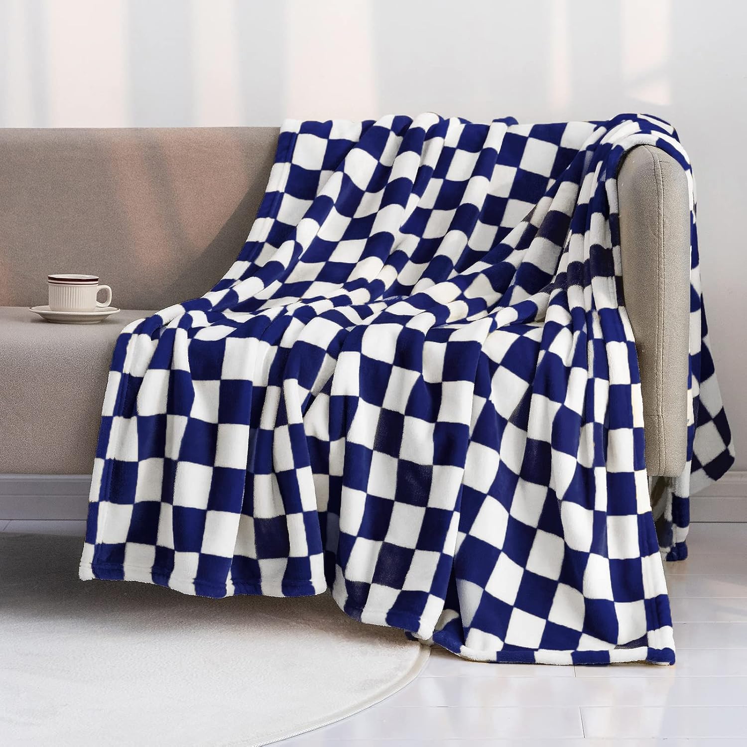 LOMAO Throw Blankets Flannel Blanket with Checkerboard Grid Pattern Soft Throw Blanket for Couch