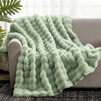 Cozy Bliss Faux Fur Throw Blanket for Couch, Fuzzy Soft Plush Thick Bubble Blanket for Sofa Bedroom