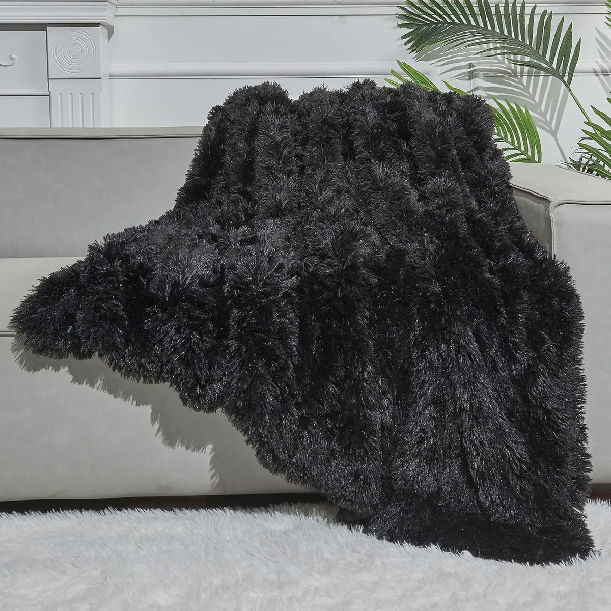 GONAAP Fuzzy Faux Fur Throw Blanket Black Super Soft Cozy Plush Fuzzy Shaggy Blanket for Couch Sofa