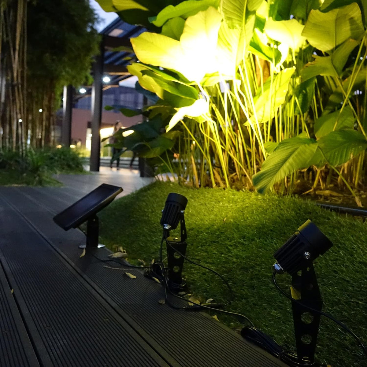 MINI 50X Twin Solar-Powered Cast Aluminium Warm White LED Spotlight 60-100 Lumen Per Light Fixture
