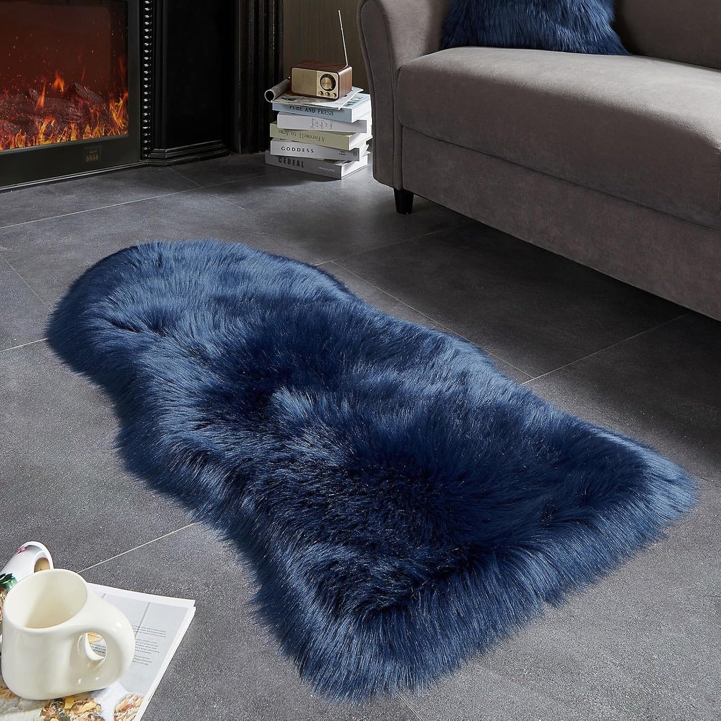 AMTOVO Faux Fur Rug, Dark Blue Area Rug, Fluffy Sheepskin Rug, Fuzzy Ultra Soft 2 x 4 ft Shag Rugs